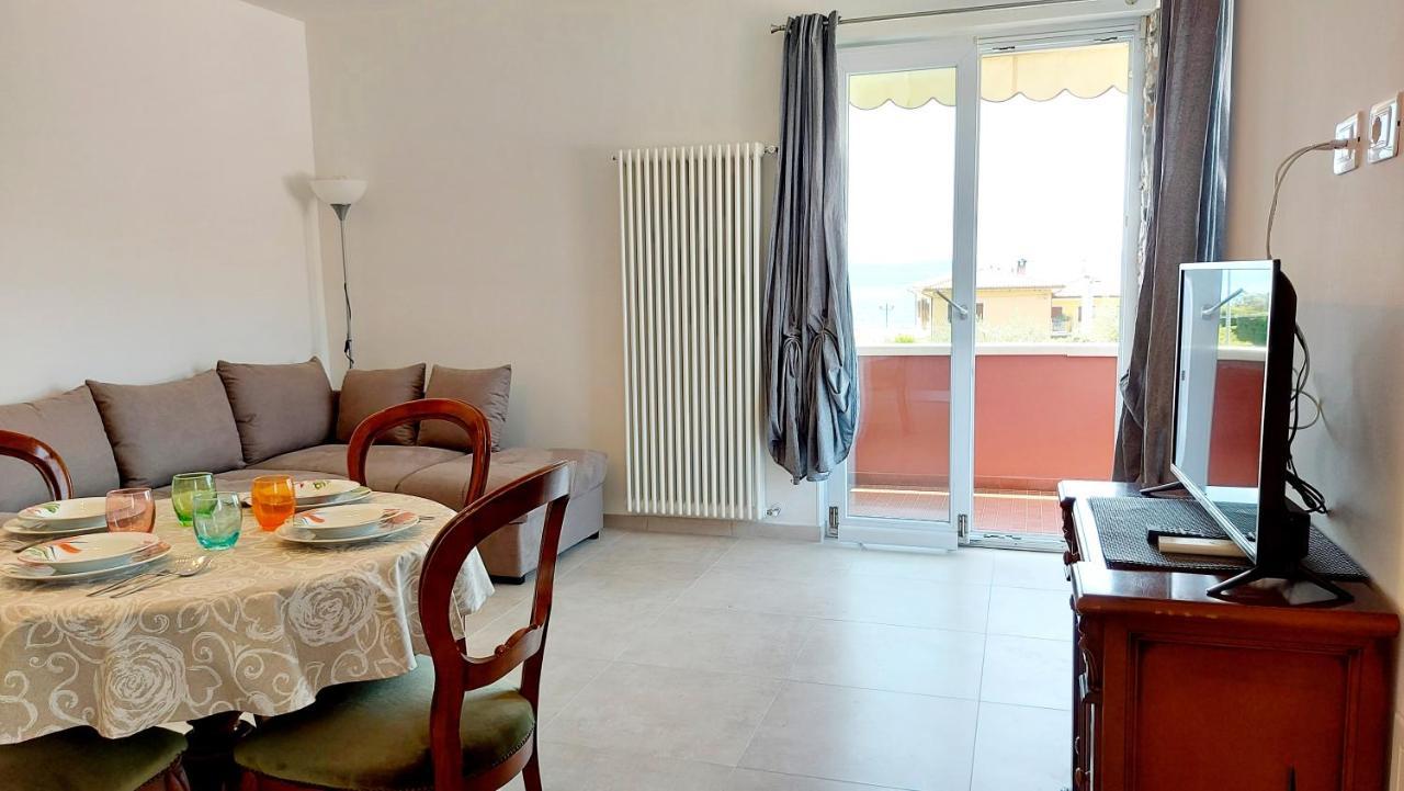 Narcisa View Lake&Pool Apartment Bardolino Bagian luar foto