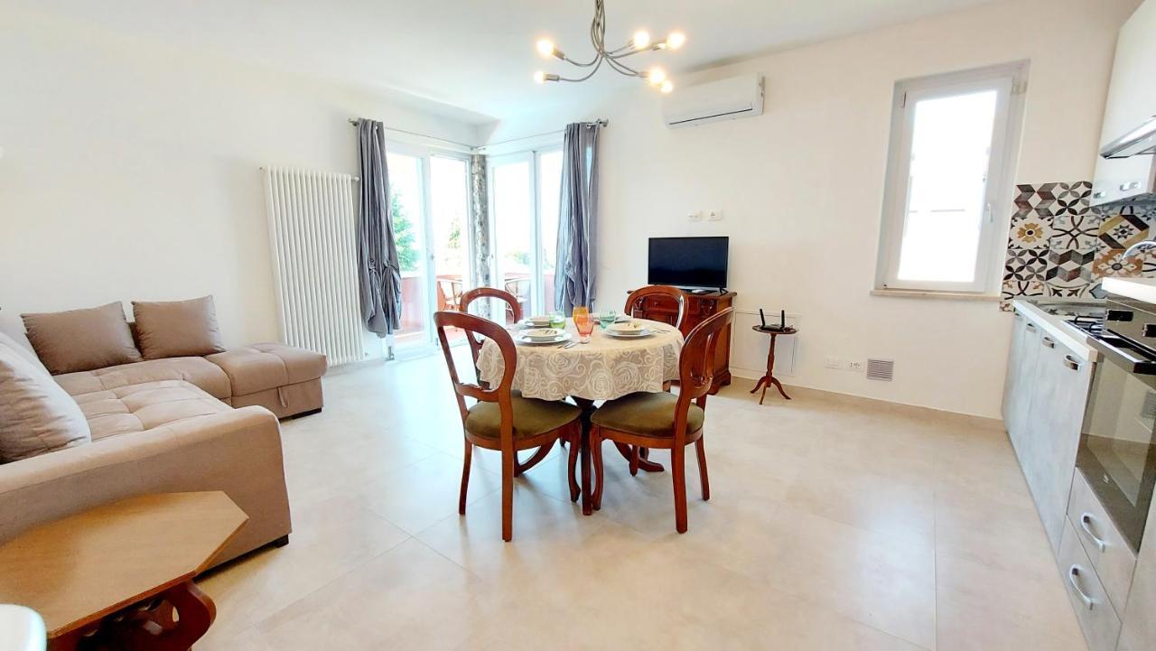 Narcisa View Lake&Pool Apartment Bardolino Bagian luar foto