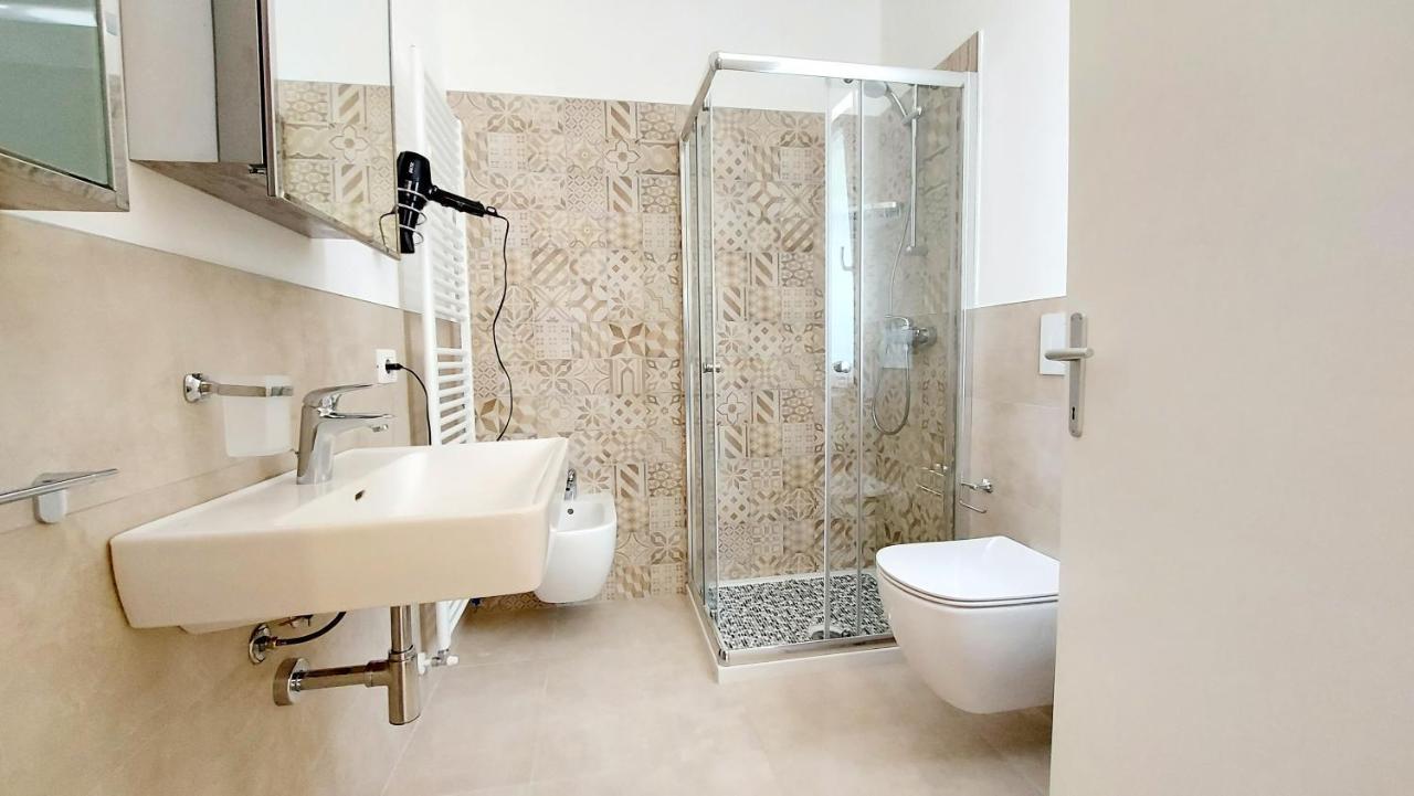 Narcisa View Lake&Pool Apartment Bardolino Bagian luar foto